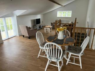 2 bedroom cottage in Old Town - Swindon - 7