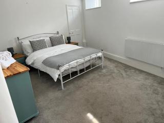 2 bedroom cottage in Old Town - Swindon - 5