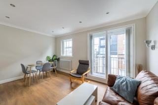 Modern and Stylish 1 Bed Apartment, Tower Bridge - London - 4