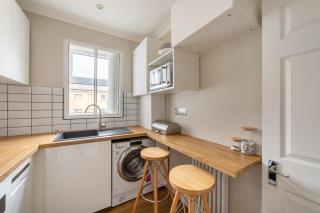 Modern and Stylish 1 Bed Apartment, Tower Bridge - London - 1