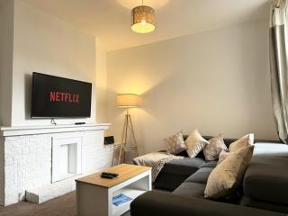 Super Cheap APRIL Prices! - Perfect Contractor Accommodation, Up to 7 guests - 9