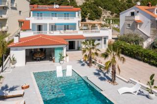 New Luxury Beach Villa - 9