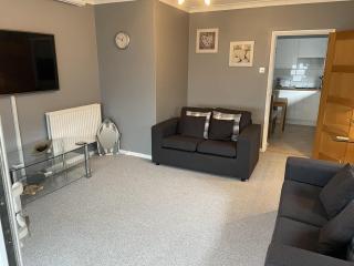 1-Bedroom Apartment Sleeps 4 Parking - 0