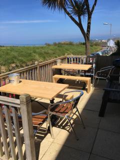 Breakers Guest House - 8