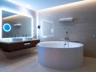 Movenpick Hotel & Convention Centre KLIA - Sepang - 1