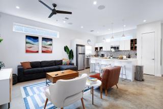 Modern SA Home Nr DT River Walk Alamo WiFi - 9