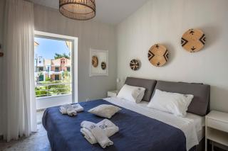 Serenity Seafront garden villa - Pefkochori - 8