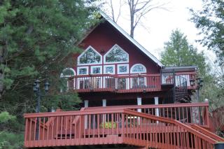 Catskills Lakefront Escape with Hot Tub - Monticello - 0