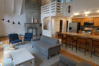 Catskills Lakefront Escape with Hot Tub - Monticello - 2