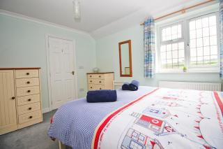 BY THE BEACH, dog friendly cottage with parking - Saint Merryn - 9