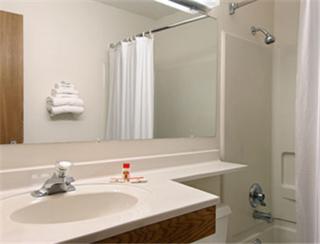 Super 8 by Wyndham Youngstown/Austintown - Youngstown - 9