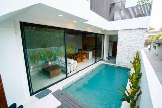 Pradha Kuta, 3 BDR, 3 minutes from seminyak beach - Seminyak - 0