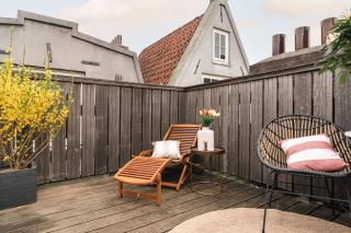 Rooftop Retreat - 7