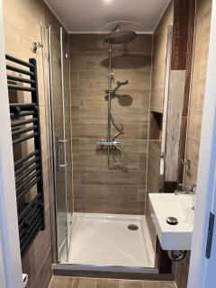 Herrliches Zweibett-Zimmer im Grünen in Schleswig-Holstein - ideal für Monteure, Gemeinschaftsbad Zimmer Nr 4 - Groß Vollstedt - 3