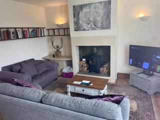 Steeple View - A two bedroom 18th century cottage. - 1
