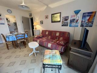 Appartement T2 à 2 minutes de la plage avec loggia, parking privatif et commerces à proximité - FR-1-324A-19 - Saint-Hilaire-de-Riez - 0