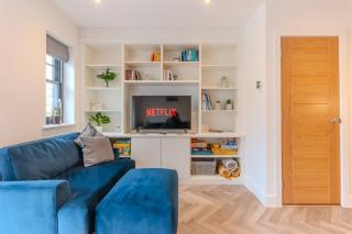 Stylish Westgate-on-sea Haven Near Beach By Adliv - Margate - 3