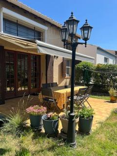 Maison familiale idéalement située avec tout le confort - Nîmes - 0
