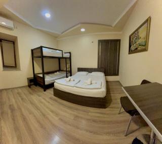 Domino Yerevan Hostel And Hotel - Erevan - 1