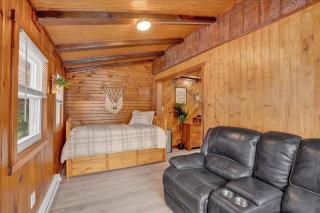 Cabin in Long Pond Gameroom Pool Table - 1