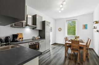 Elegant & Bright ~ Near Schalke 04 ~ Office ~ Free Parking! - 3