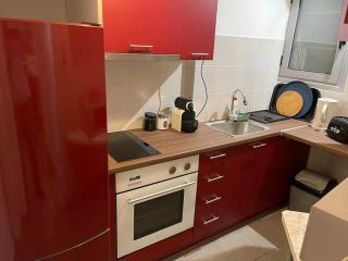Stylish apt with Garden, Hilton area. near Metro - Atene - 9