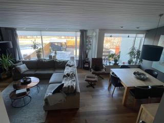Spacious & luxurious family home w hot & cold tub & sauna - Reikiavik - 5