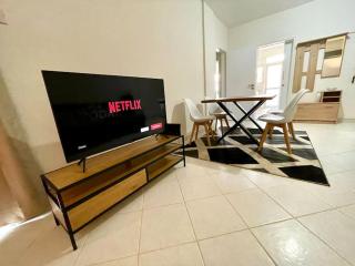 Platform 357 Romanou Apartment near Landmark Hotel - 3