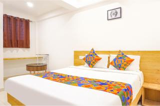 FabHotel Saffron Inn I - Nr Darshan Museum - Pune - 7