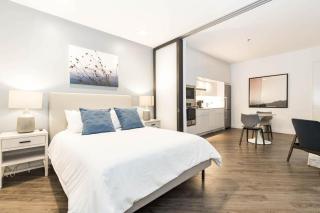 Landing at RendezVous Urban Flats - 2 Bedrooms in South Tucson - Tucson - 1