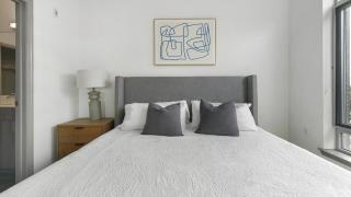 Landing at The Frasier - 2 Bedrooms in Potomac Yard - 2