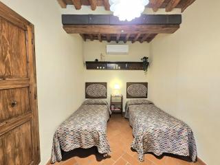 Lucca Walls Dream - Inside the Historic Walls -Stunning Views - AC & Wi-Fi - 1