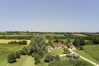 Nunney Lodge - 9