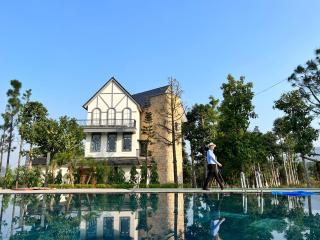 Valentina Castle - Melorita Hòa Lạc - Hanoi - 0