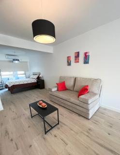 RentUp - Moderno monoambiente con balcon en Almagro - 0