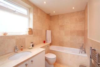 Wimbledon Tennis House with Hot Tub; 4 minute walk - Londra - 5
