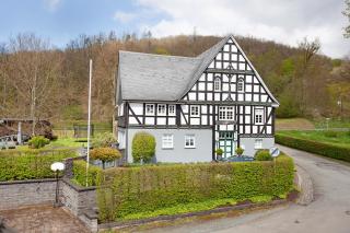 Gut Vasbach Ferienwohnungen - 8