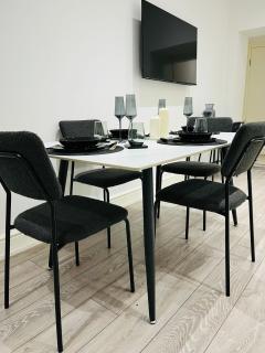 Inviting Apartment - Steps to Tube & Top City Attractions - Ealing - 5