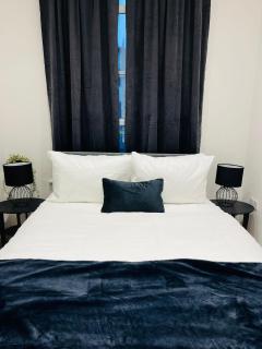 Inviting Apartment - Steps to Tube & Top City Attractions - Ealing - 9