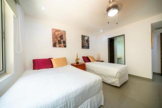 Condo Valentine 5 STAR, 4 Pools, Gym, Concierge Services, 24-HR Security - Playa del Carmen - 2