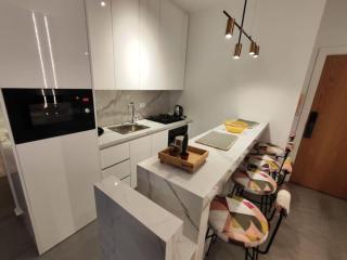 Rita's 2-BR Apt in Mar Mikhael - 6