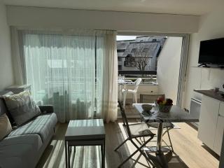 Confortable studio, wifi, parking, proche plage - 9