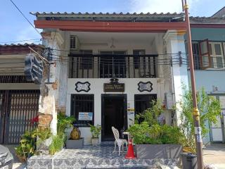 Chino Town Gallery Alley - SHA Plus - Phuket - 9