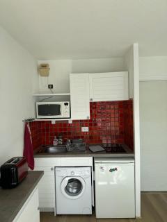 Confortable studio, wifi, parking, proche plage - 3