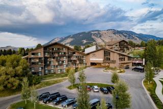 Snow King Resort Luxury Condominiums - 7