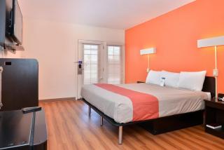 Days Inn by Wyndham Brawley - Brawley - 6