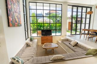 New 3Bed-3bath Villa Canggu - Canggu - 3