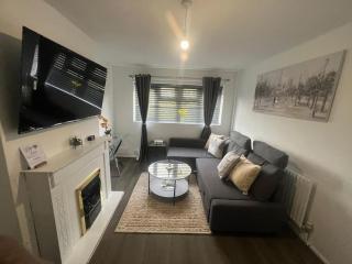 Serene Escape - Monmore Green - 0