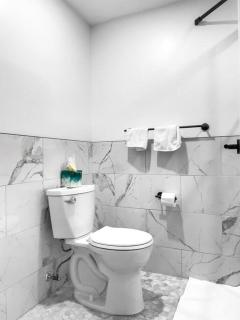 The Phenix, Historic DTWN Hotel, Market Square View, King Bed, Room # 400 - Bangor - 2