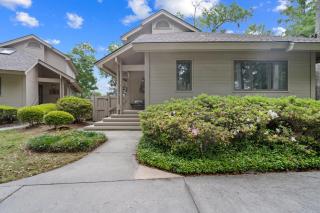 Newly Listed Bluff Villa with Creek and Golf Course Views - Dataw Island - 6